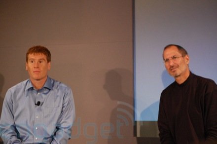 “Mum is no longer the word”, tutte le novita' 1 Matthew e Steve Jobs