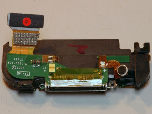iPhone 3G fatto a pezzi 12 iphone 3g smontato 11