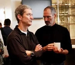 Tim Cook e Steve Jobs