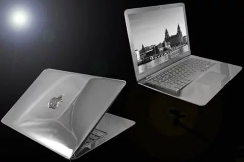 MacBook Air Supreme Ice Edition