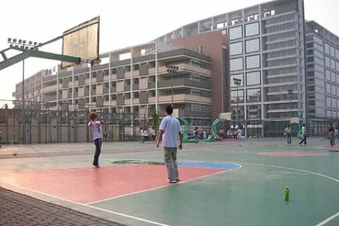 Fabbrica Foxconn esorcista