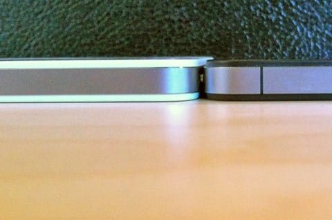 iPhone 4 bianco vs nero iPhone 4 bianco