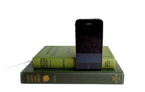 inBook, il libro dock per iPhone 4 inBook