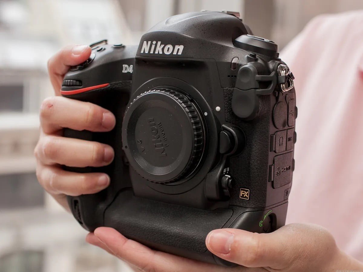Nikon D4 D-SLR