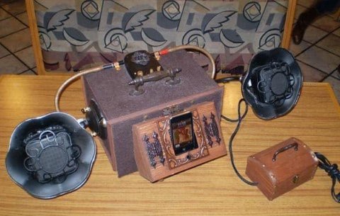 speaker iPhone steampunk