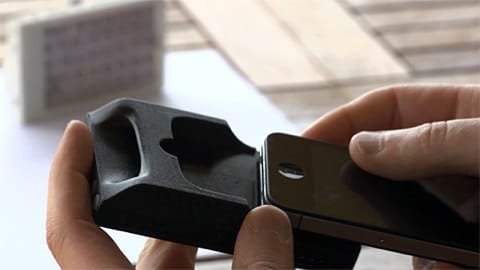 Kick iPhone Kick iPhone