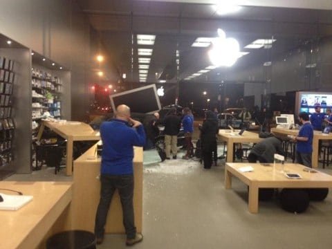 Apple Store Chicago incidente