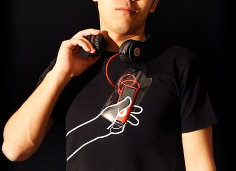 Hand-Tshirt, la maglietta con taschino per iPod 2 Hand-Tshirt