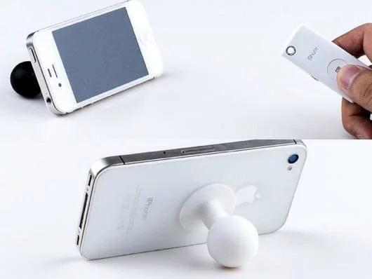 Muku Shuttr, uno stand e un telecomando per scattare foto con l'iPhone 1 Muku Shuttr