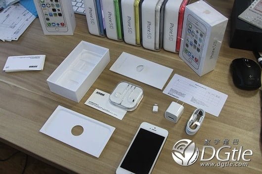 unboxing iPhone 5S 2