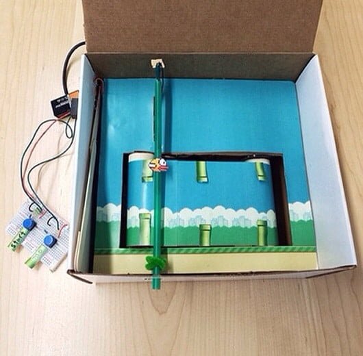 Flappy Bird analogico in un divertente video 1 Floppy bird