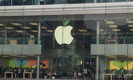Apple partecipa all'Earth Day e il logo diventa verde 1 logo Apple verde