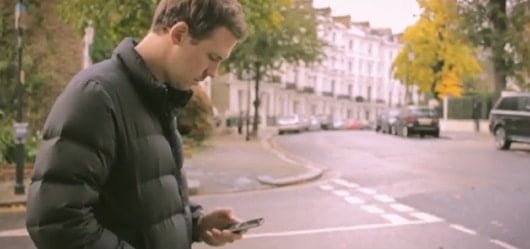 Lasciate lo smartphone a casa e uscite e vedete l'effetto che fa 1 Look Up