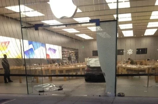 furto Apple Store Berkeley