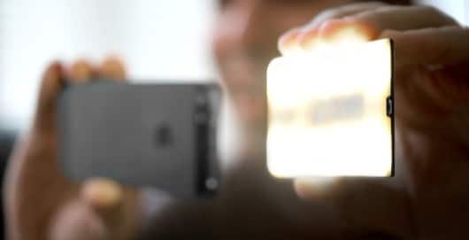 Nova, un flash esterno per iPhone 1 Nova