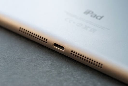 Apple voleva uccidere la porta Lightning, ma la tecnologia non è pronta 1 porta Lightning