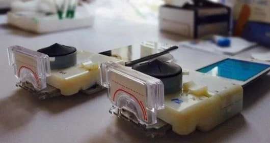 accessorio HIV iPhone