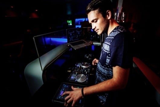 Hercules Universal DJ 1