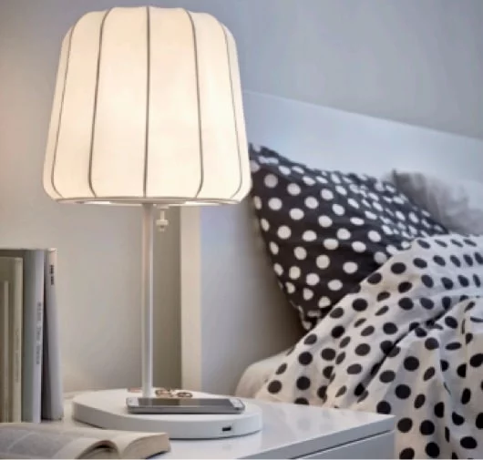 IKEA Qi, i mobili ad induzione con lampade e altri dispositivi 1 IKEA Qi