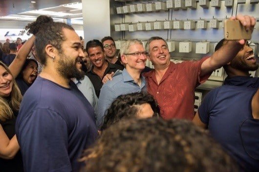 Tim Cook e Eddy Cue