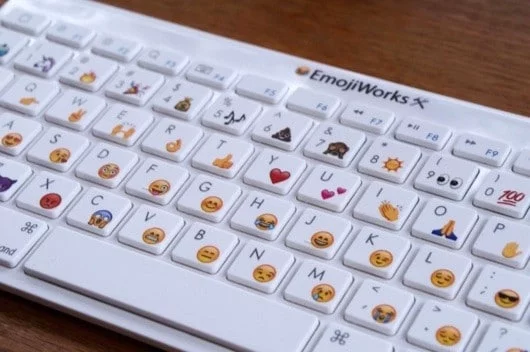 EmojiWorks, la tastiera fisica per scrivere le emoji 1 EmojiWorks