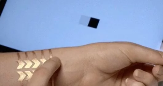 DuoSkin, il tatuaggio che si collega a computer e smartphone 1 DuoSkin