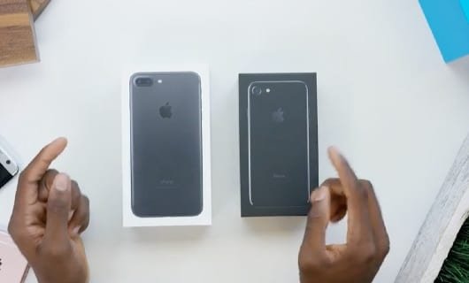 unboxing iPhone 7