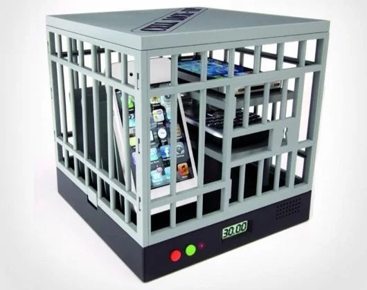 Cell Lock Up, una cella per eliminare le distrazioni dell'iPhone 1 Cell Lock Up