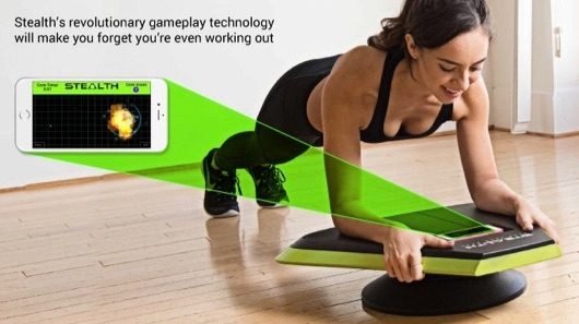 Stealth, il dispositivo per gli addominali che usa l'iPhone per muovervi 1 Stealth