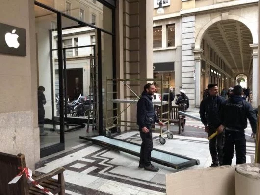 Apple Store Torino 530x397 1