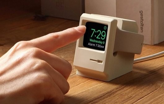 Elago W3 Stand, lo stand per Apple Watch che imita il Macintosh 1 Elago W3 Stand