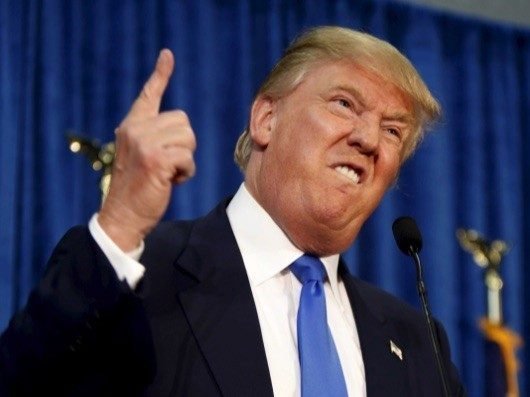 Trump vuole la tassa sugli iPhone e il titolo Apple scende ancora 1 Donald Trump 530x397 530x397