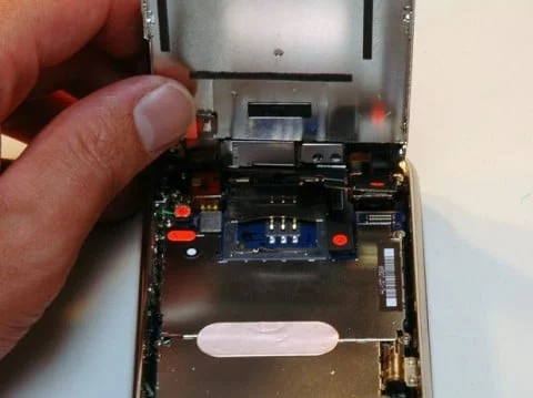 iphone 3g smontato 1
