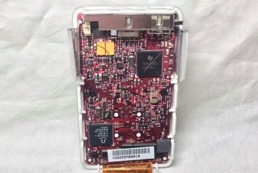 Va all'asta un prototipo dell'iPod ma nessuno lo vuole 2 prototipo iPod 530x356 1