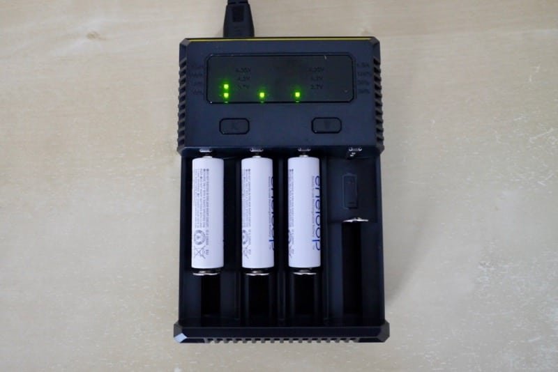 Nitecore Intellicharger i4