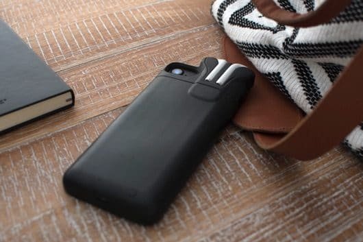 PodCase, la custodia per iPhone nata dal fondatore di Pebble 1 PodCase