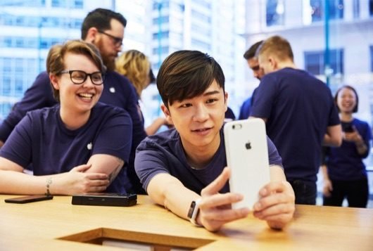 Due grandi investitori di Apple chiedono uno studio sulle dipendenze generate dall'iPhone 1 dipendenti iPhone