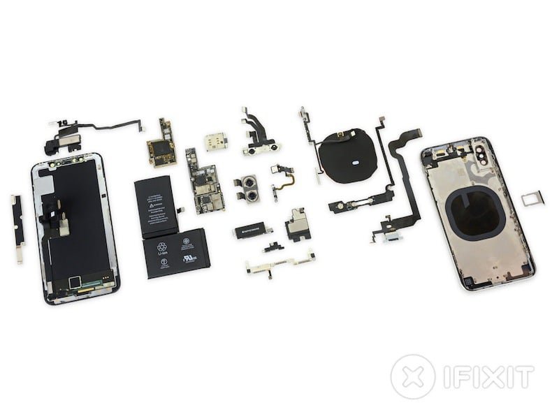 iFixIt smonta l'iPhone X, tra batteria ad L e doppio strato di chip 1 iFixIt iPhone X