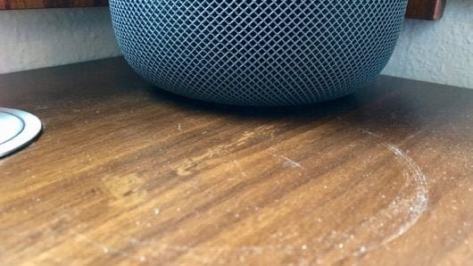 L'HomePod potrebbe lasciare aloni sulle superfici in legno 1 HomePod legno