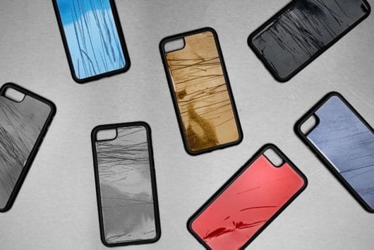 Crashed Cases, la custodia per iPhone che ti ricorda di non fare stupidaggini 1 Crashed Cases