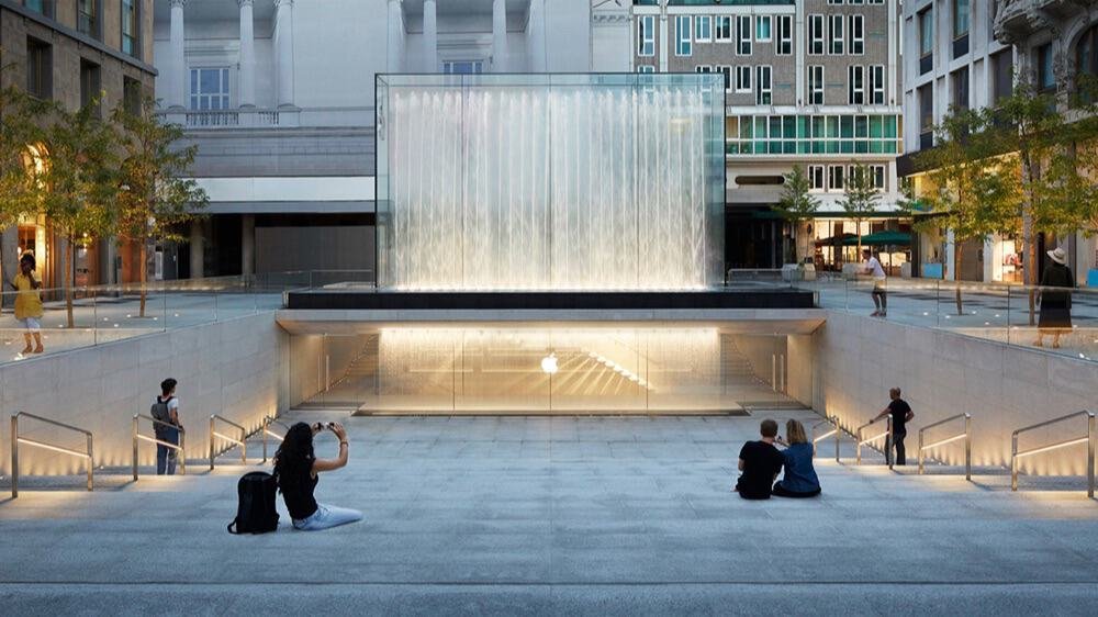 Apple Store piazza Liberty