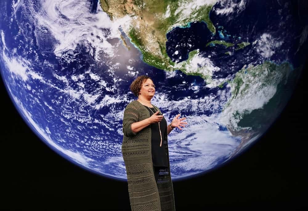 Nei piani ecologici di Apple c'è la longevità degli iPhone 2 Lisa Jackson