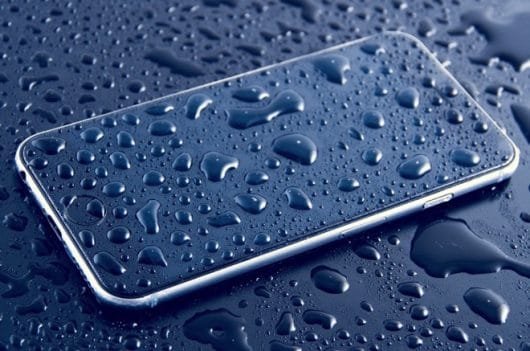 Apple brevetta lo schermo utilizzabile sotto la pioggia 1 brevetto schermo pioggia