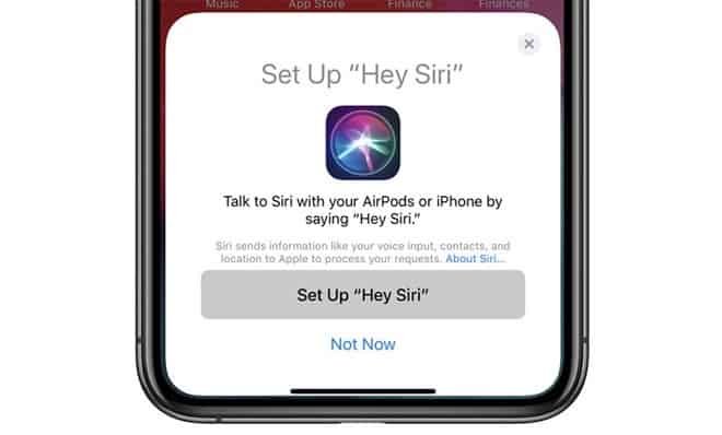 AirPods Siri