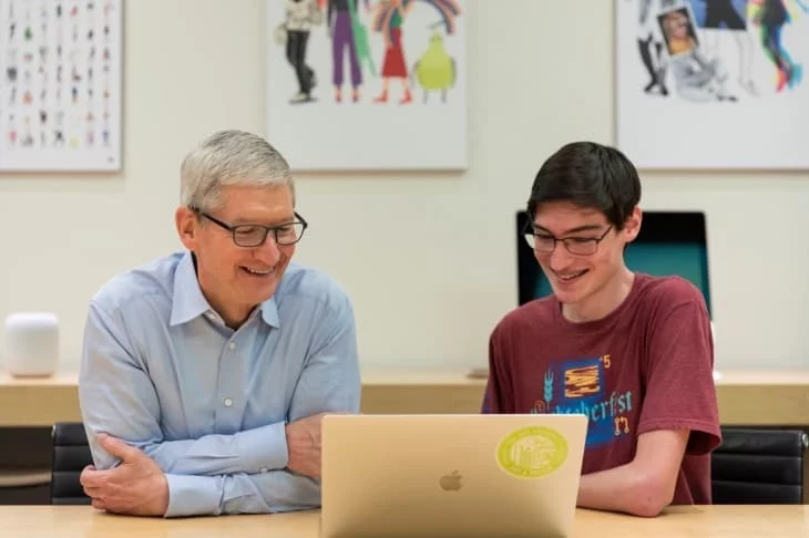 Tim Cook Liam Rosenfeld