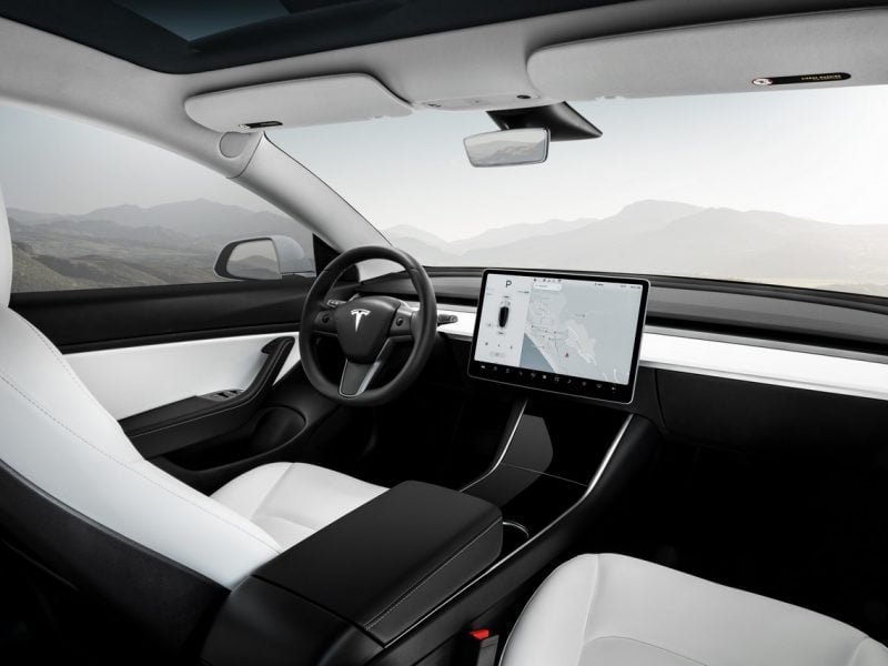 Le Tesla avranno il sensore anti abbandono dei bambini integrato 6 Interni Tesla
