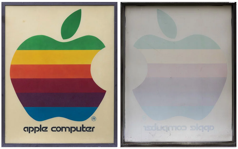 L’insegna luminosa vintage di Apple
