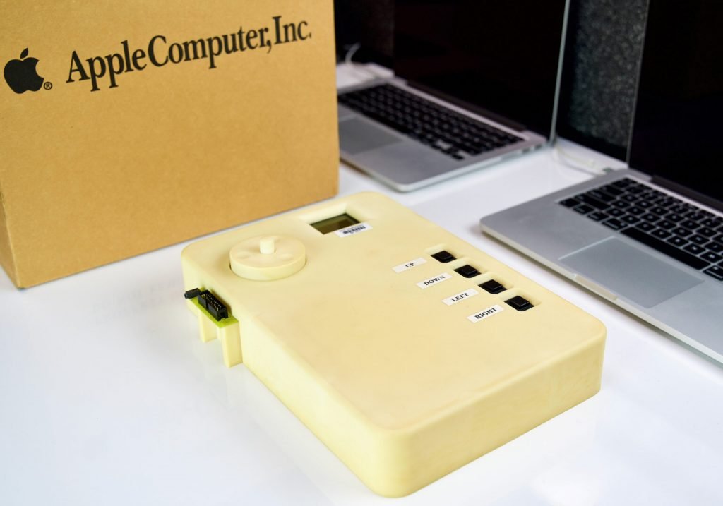 Ecco la cover nascondi prototipo di Apple 1 Prototipo primo iPod