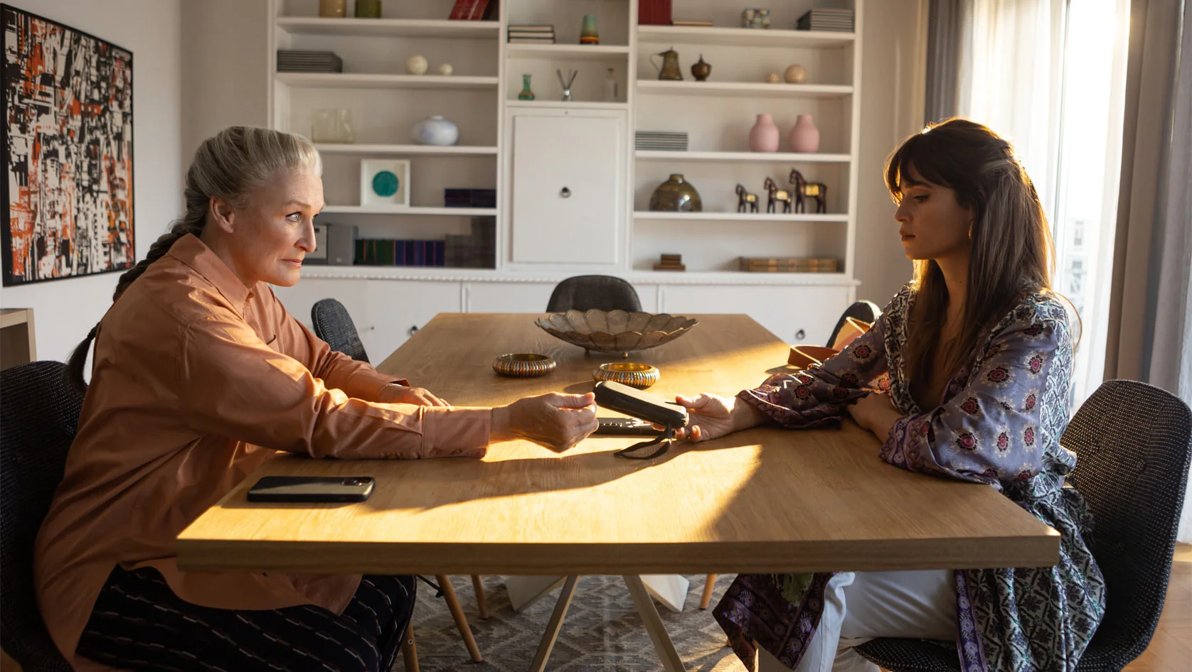 Le mie impressioni in merito Tehran su Apple TV+ 3 Glenn Close e Niv Sultan in “Teheran”