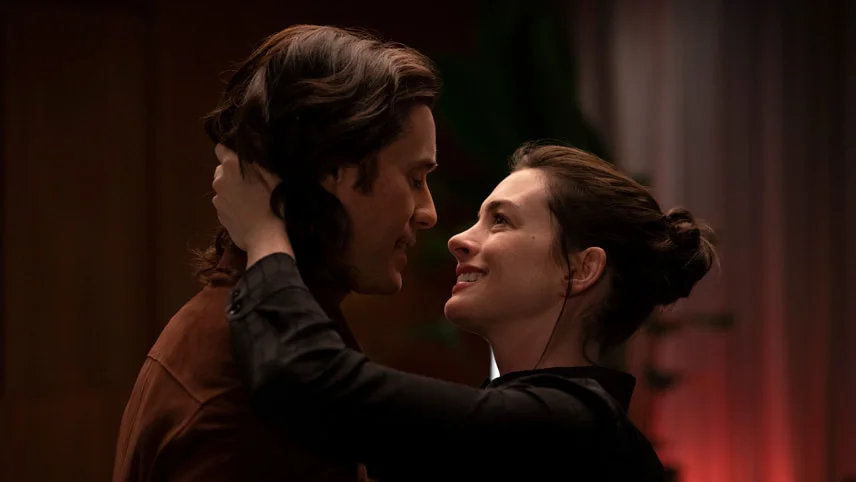 Le mie impressioni su WeCrashed su Apple TV+ 2 Jared Leto e Anne Hathaway nella miniserie “WeCrashed”
